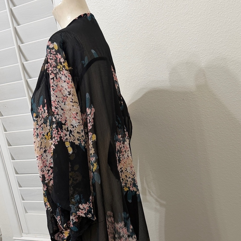 Maurices black floral long kimono swimsuit cover-up duster - Picture 3 of 10